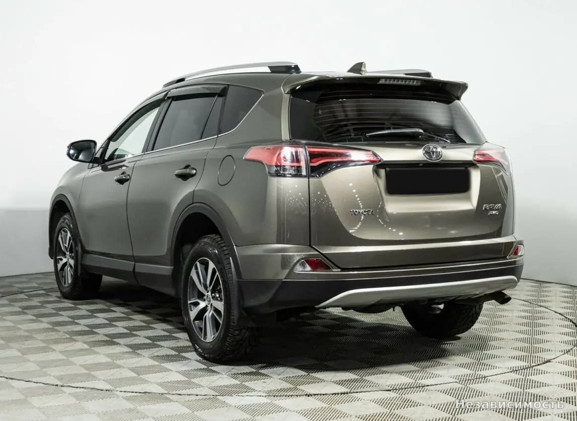 Toyota RAV4 VI (XA60) 2018 с пробегом — фото 6