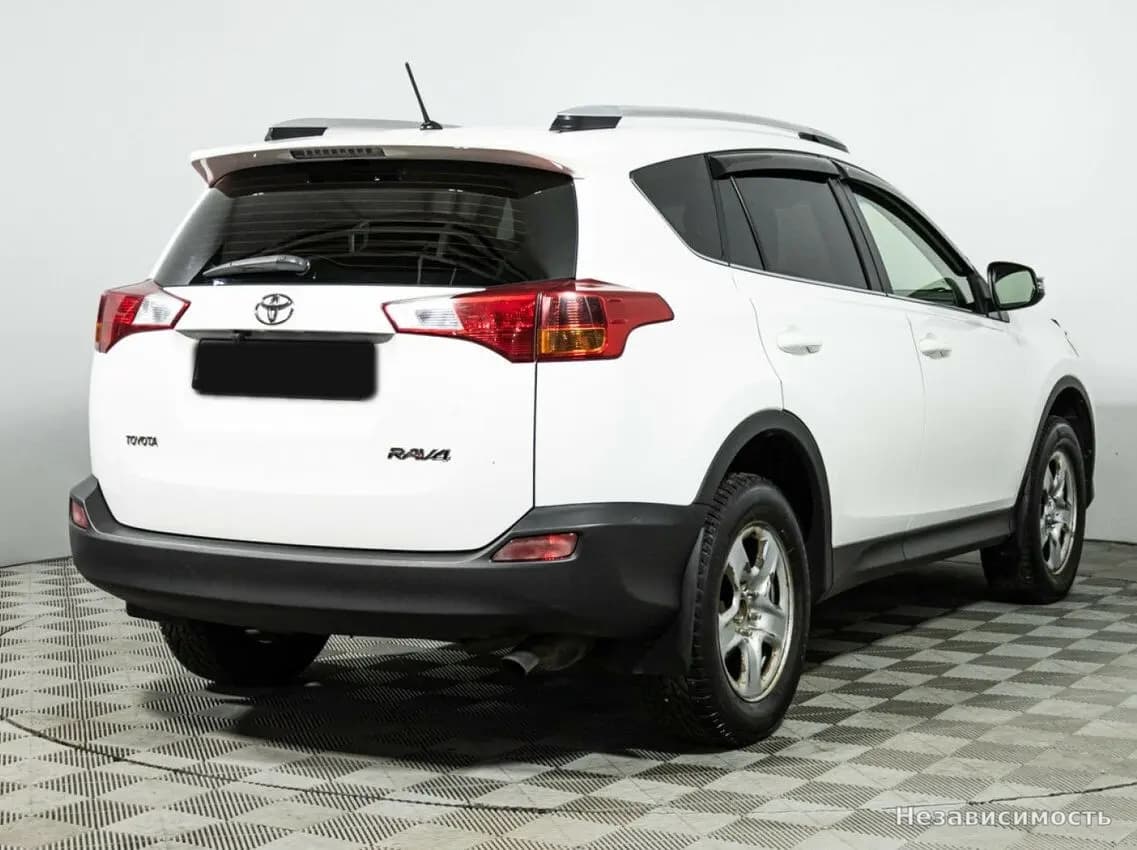 Toyota RAV4 VI (XA60) 2014 с пробегом — фото 4