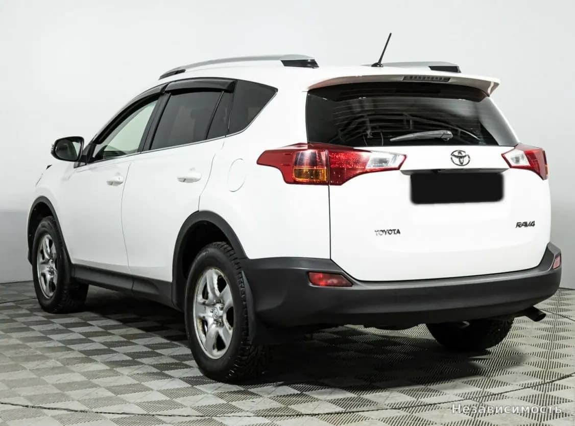 Toyota RAV4 VI (XA60) 2014 с пробегом — фото 6