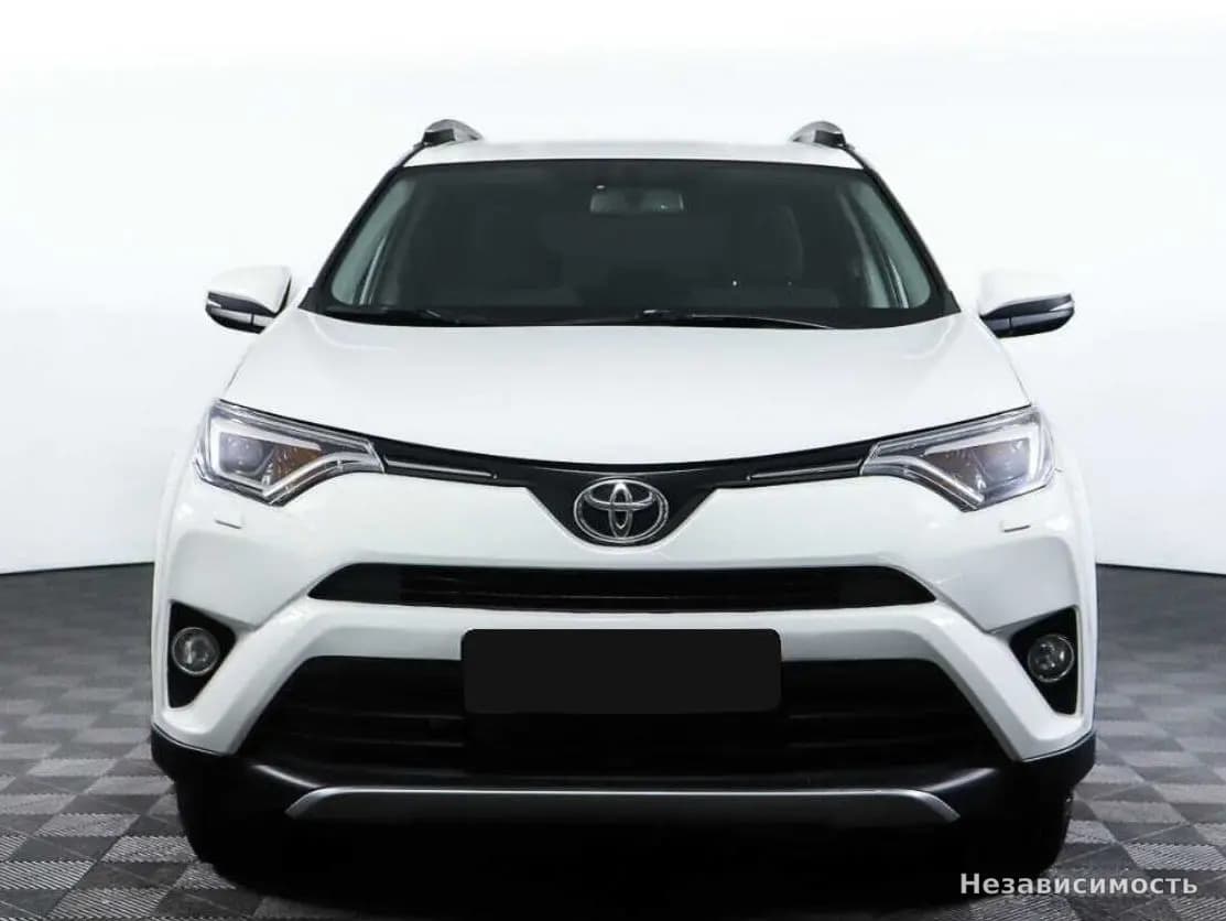 Toyota RAV4 VI (XA60) 2017 с пробегом — фото 2
