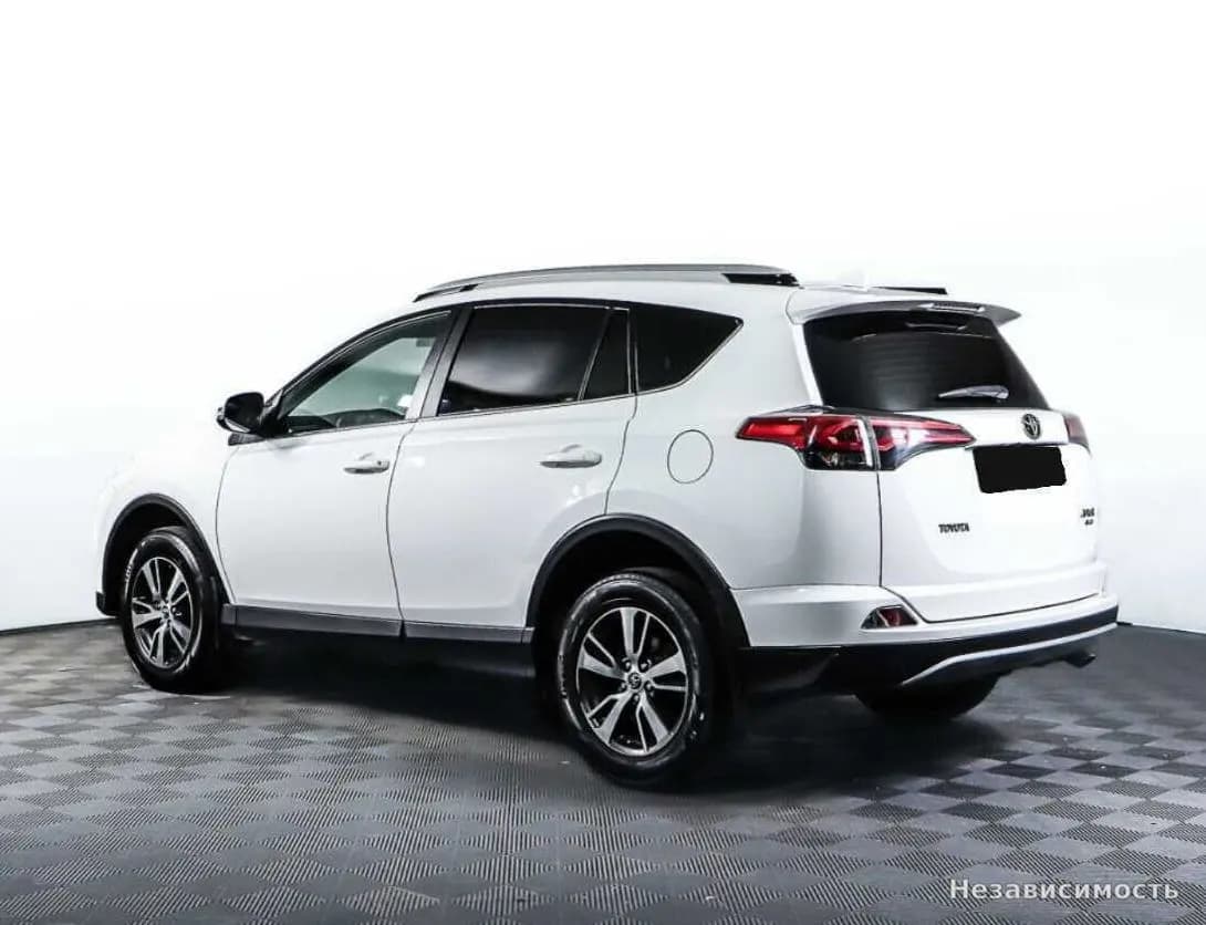 Toyota RAV4 VI (XA60) 2017 с пробегом — фото 7