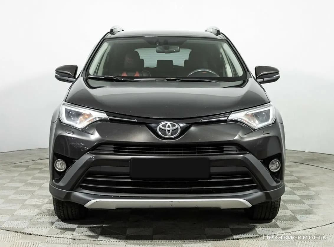 Toyota RAV4 VI (XA60) 2016 с пробегом — фото 2