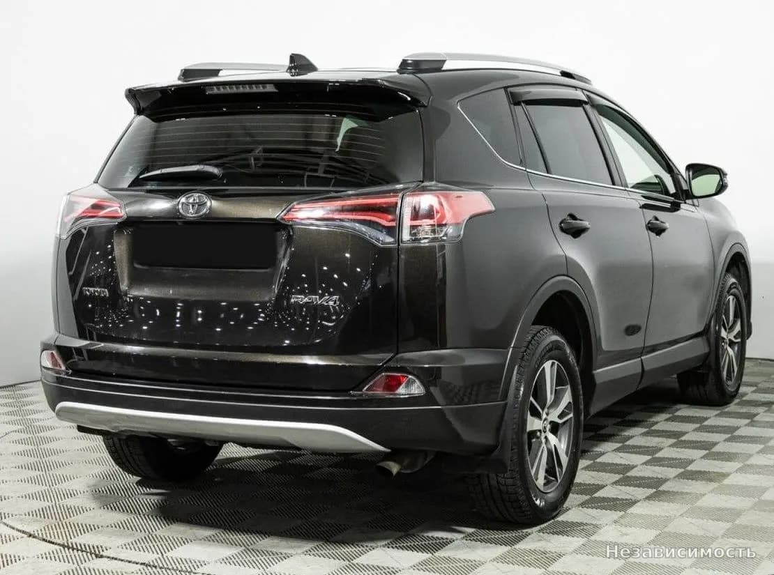 Toyota RAV4 VI (XA60) 2016 с пробегом — фото 5