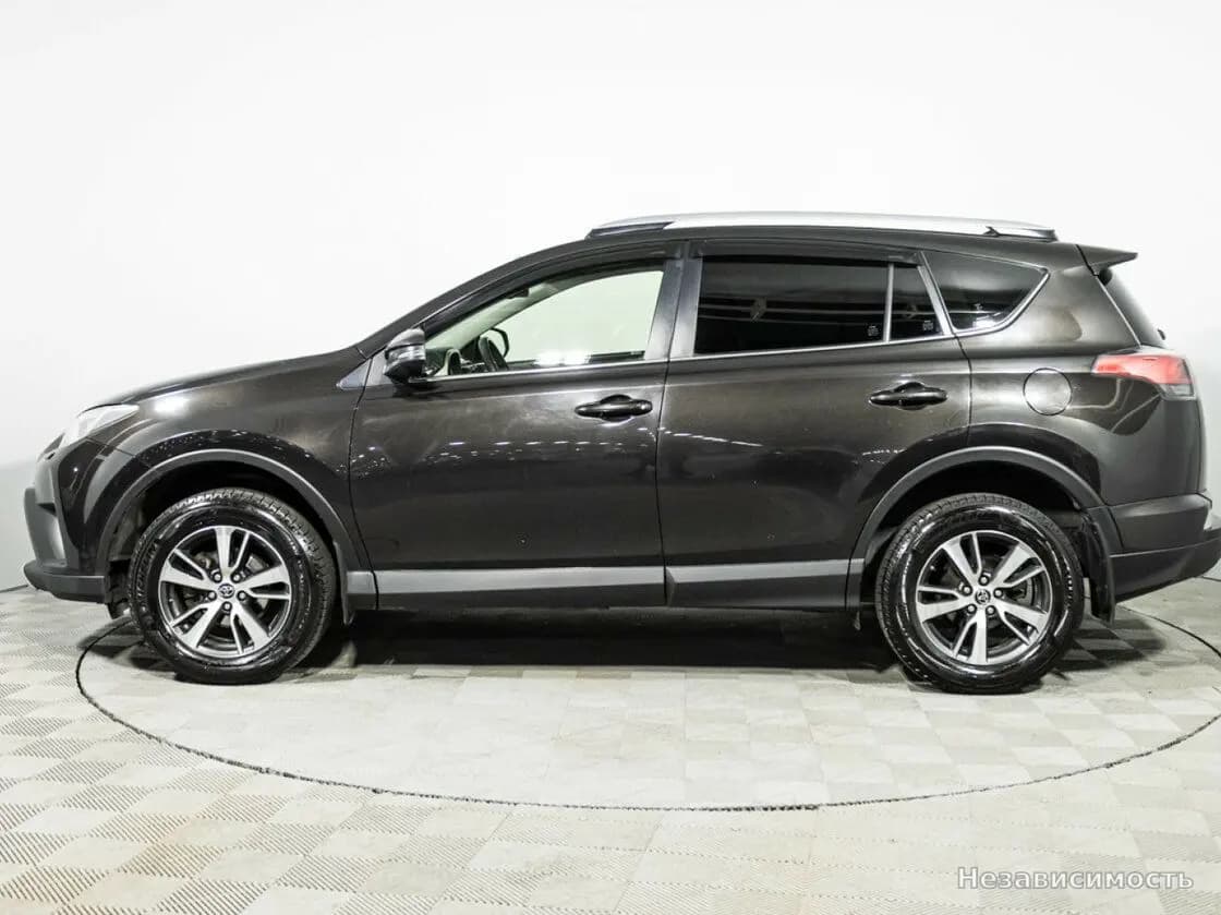 Toyota RAV4 VI (XA60) 2016 с пробегом — фото 8