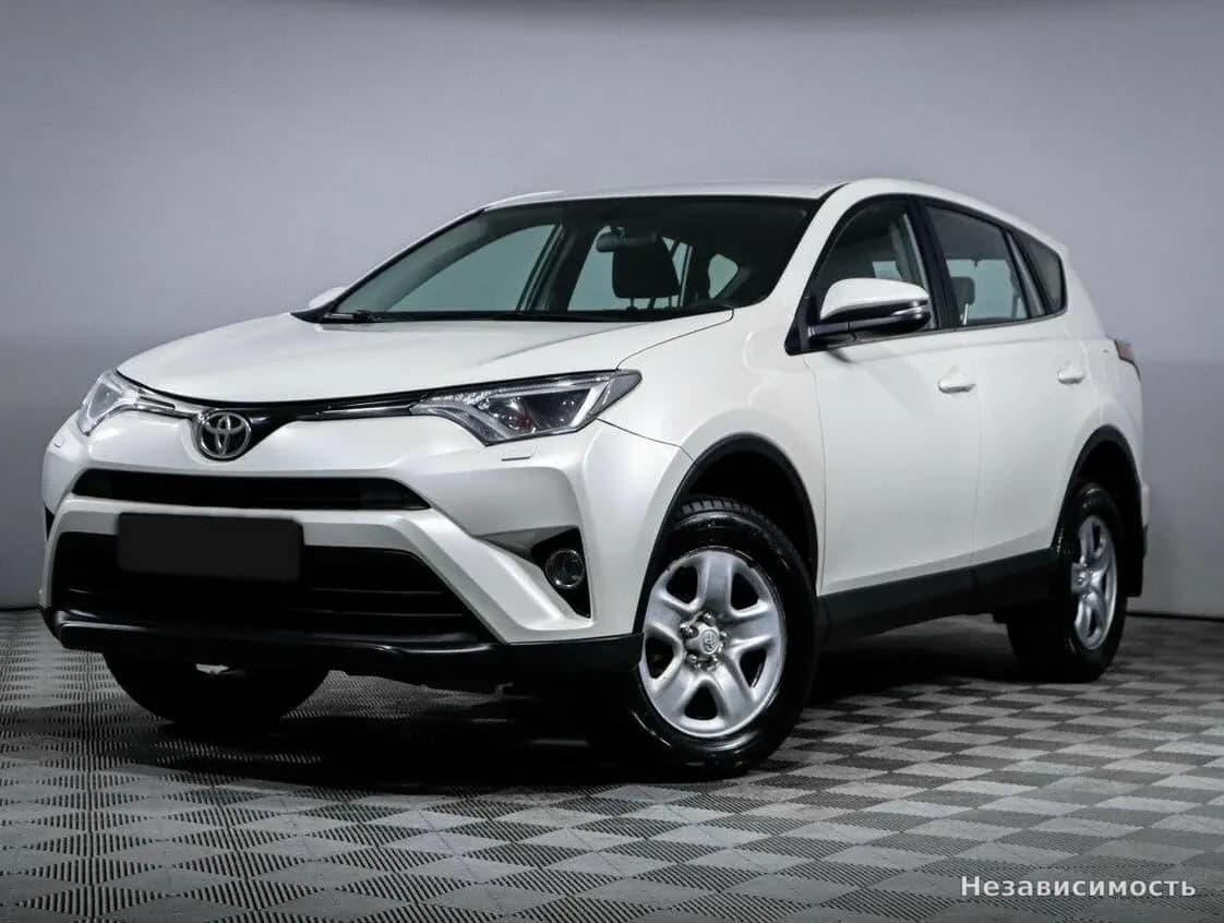 Toyota RAV4 VI (XA60), 2017 с пробегом