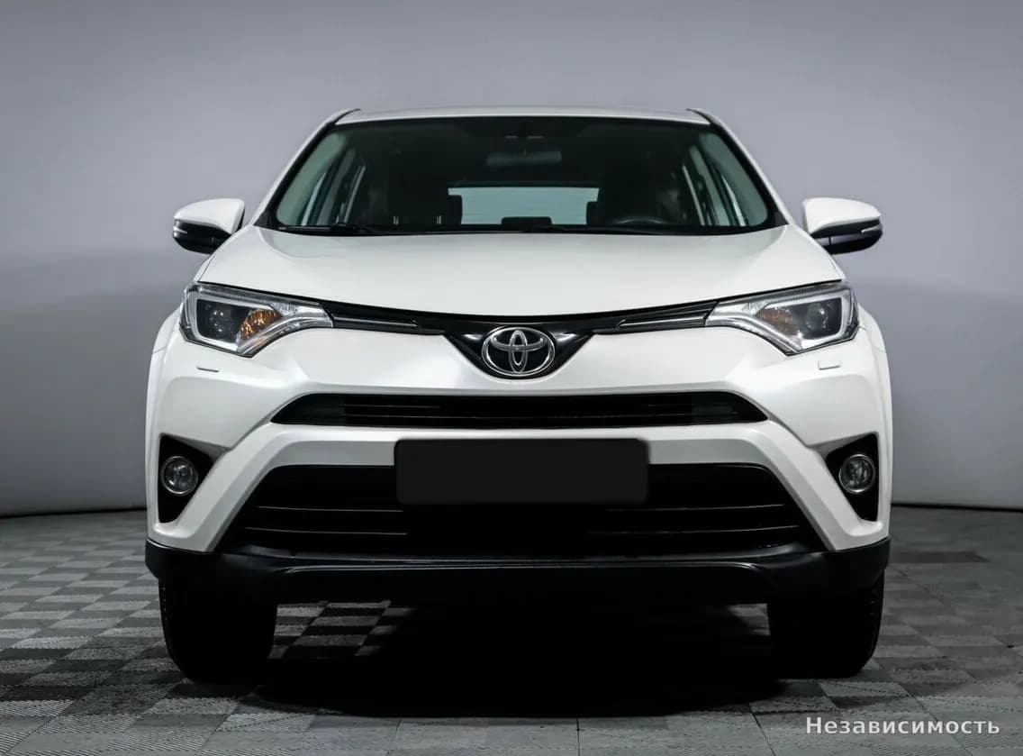 Toyota RAV4 VI (XA60) 2017 с пробегом — фото 2