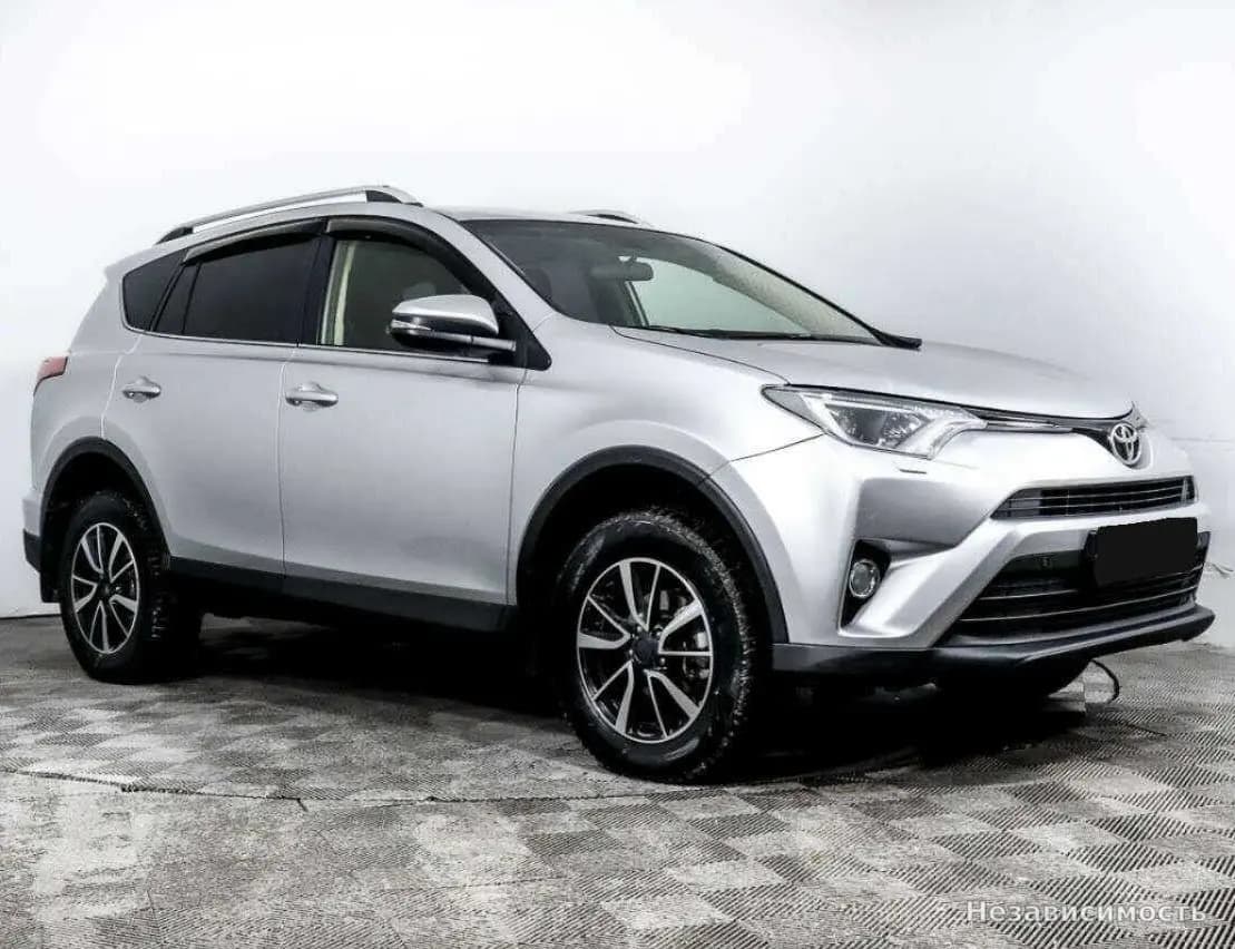 Toyota RAV4 VI (XA60) 2016 с пробегом — фото 3