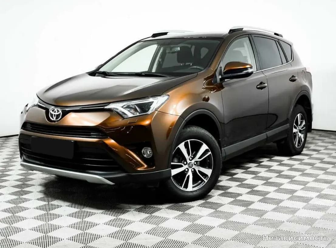 Toyota RAV4 VI (XA60), 2017 с пробегом