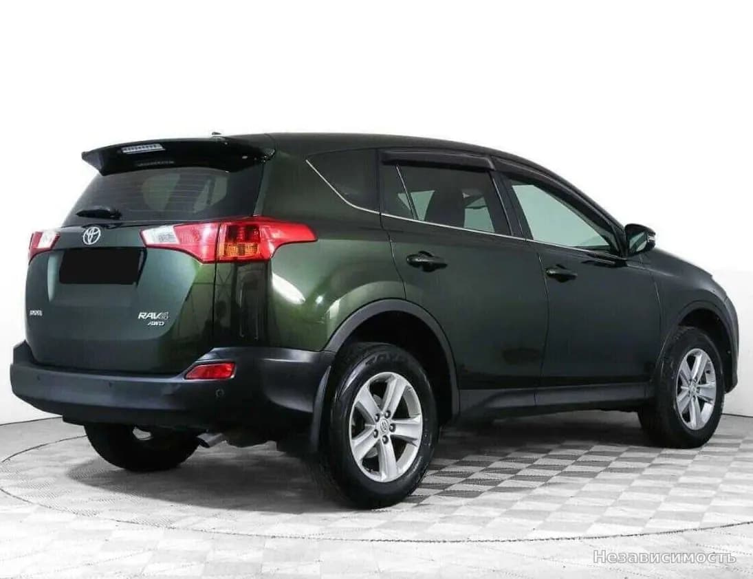 Toyota RAV4 VI (XA60) 2012 с пробегом — фото 5