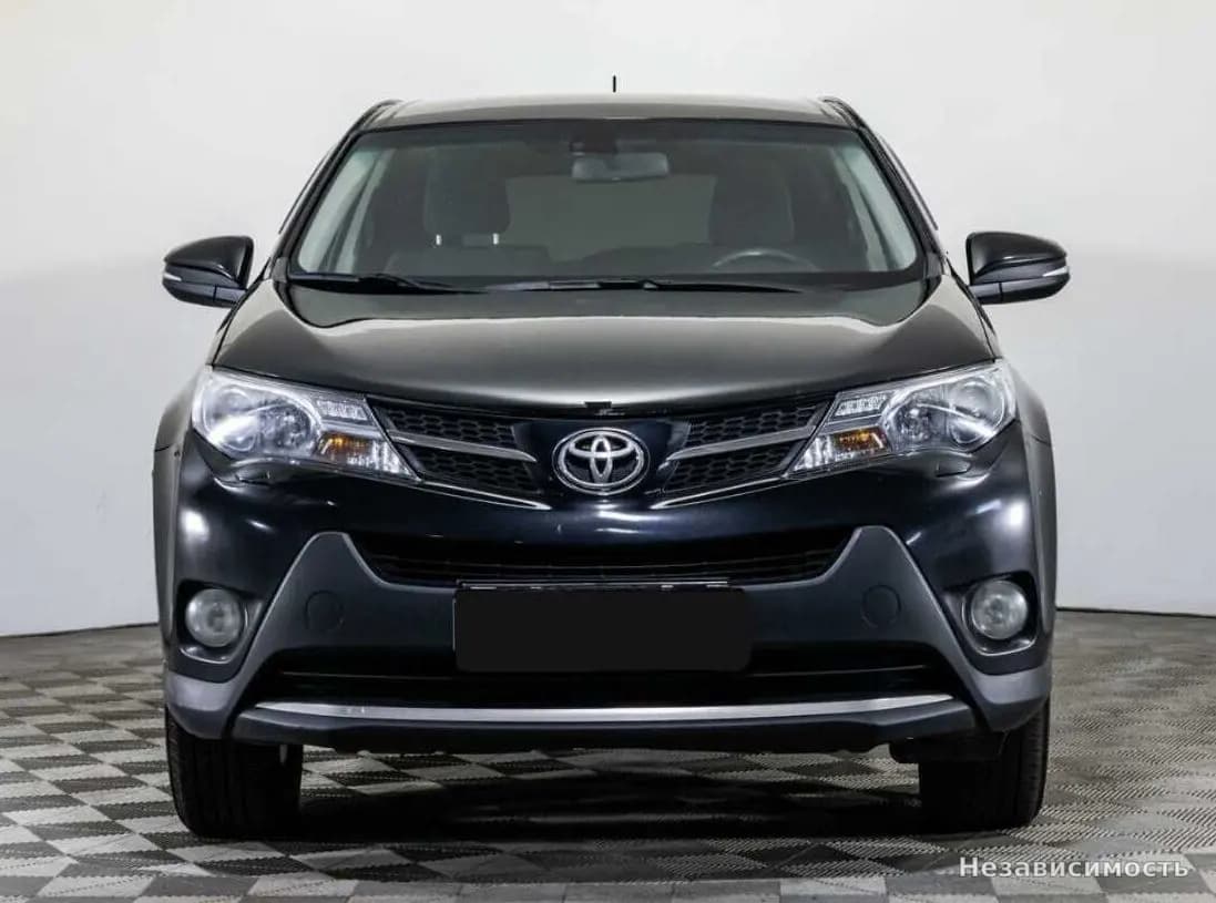 Toyota RAV4 VI (XA60) 2013 с пробегом — фото 2