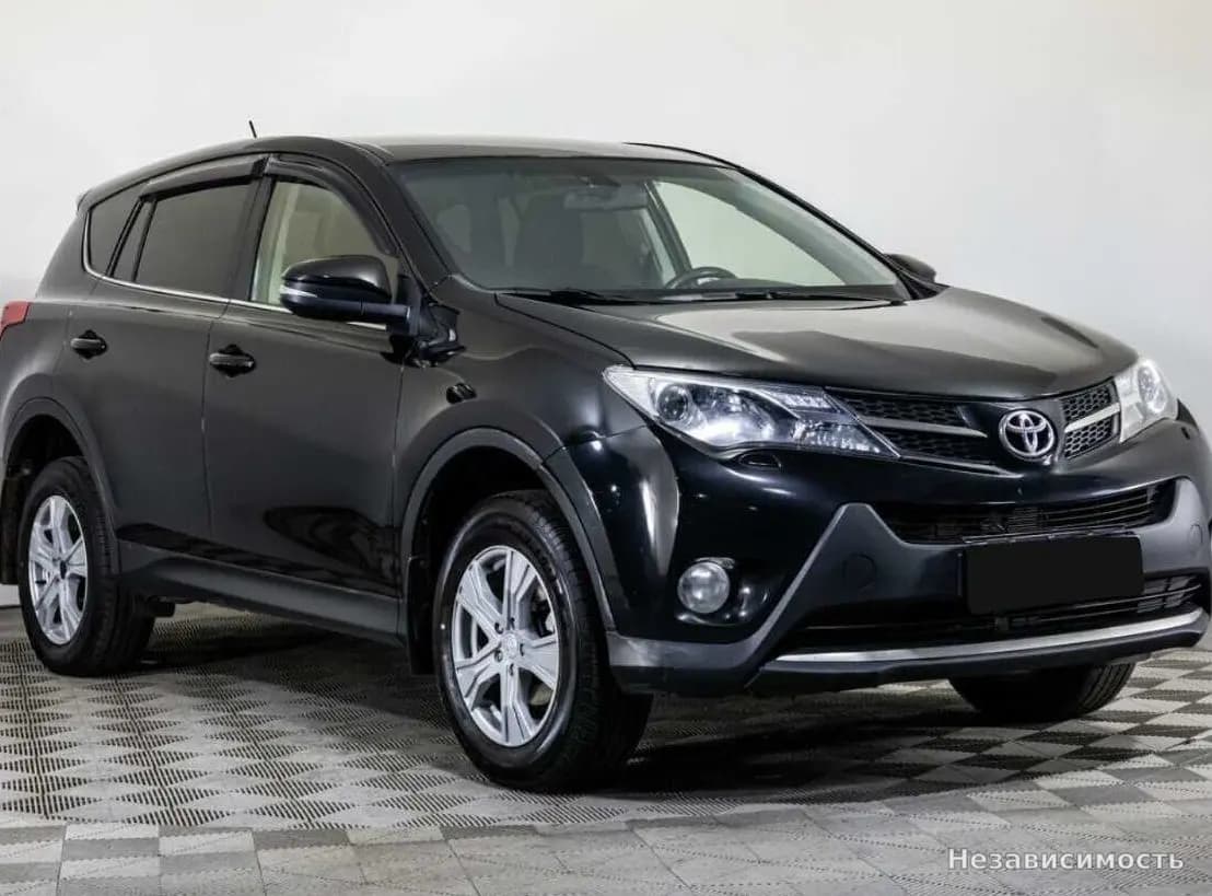 Toyota RAV4 VI (XA60) 2013 с пробегом — фото 3