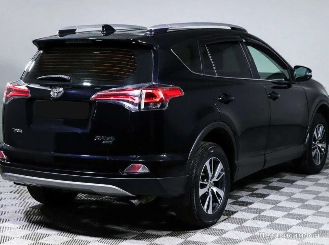 Toyota RAV4 VI (XA60) 2017 с пробегом — фото 4