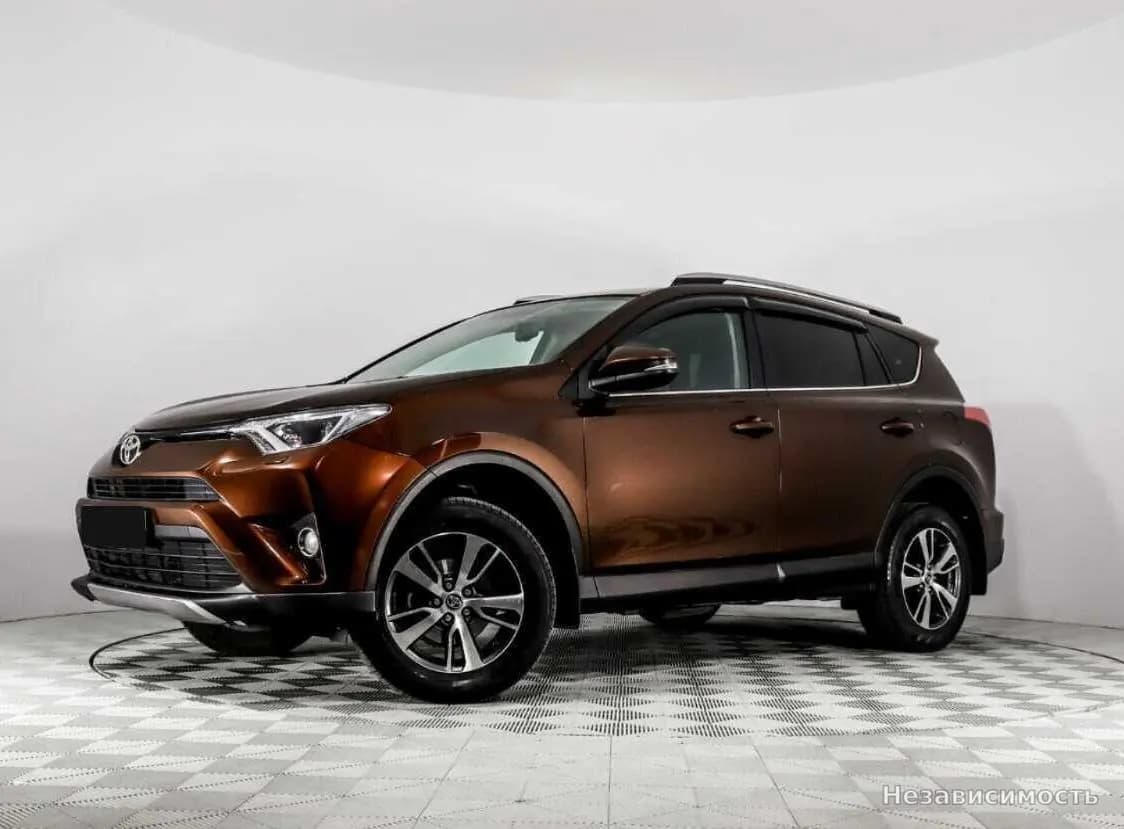 Toyota RAV4 VI (XA60), 2017 с пробегом