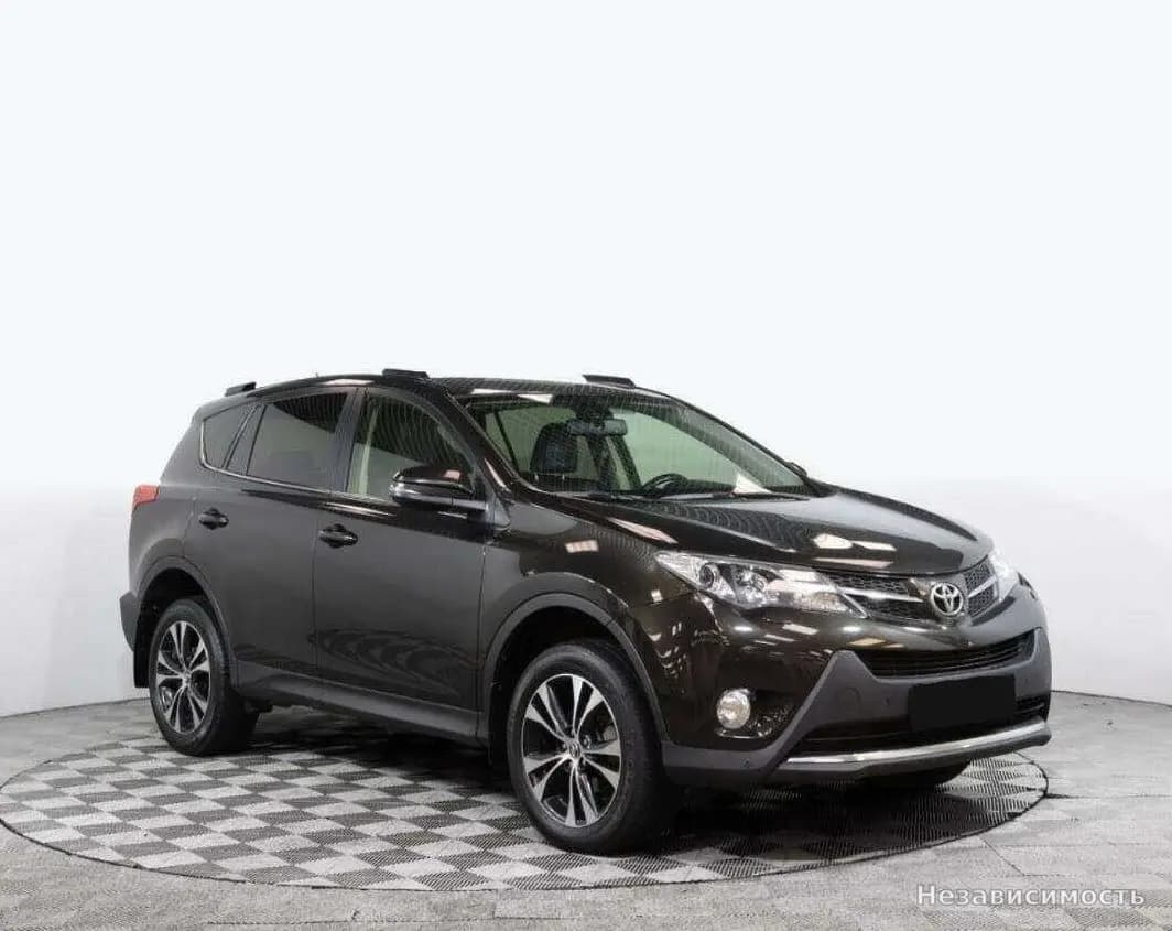 Toyota RAV4 VI (XA60) 2015 с пробегом — фото 2