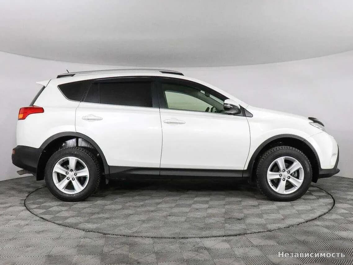 Toyota RAV4 VI (XA60) 2014 с пробегом — фото 4