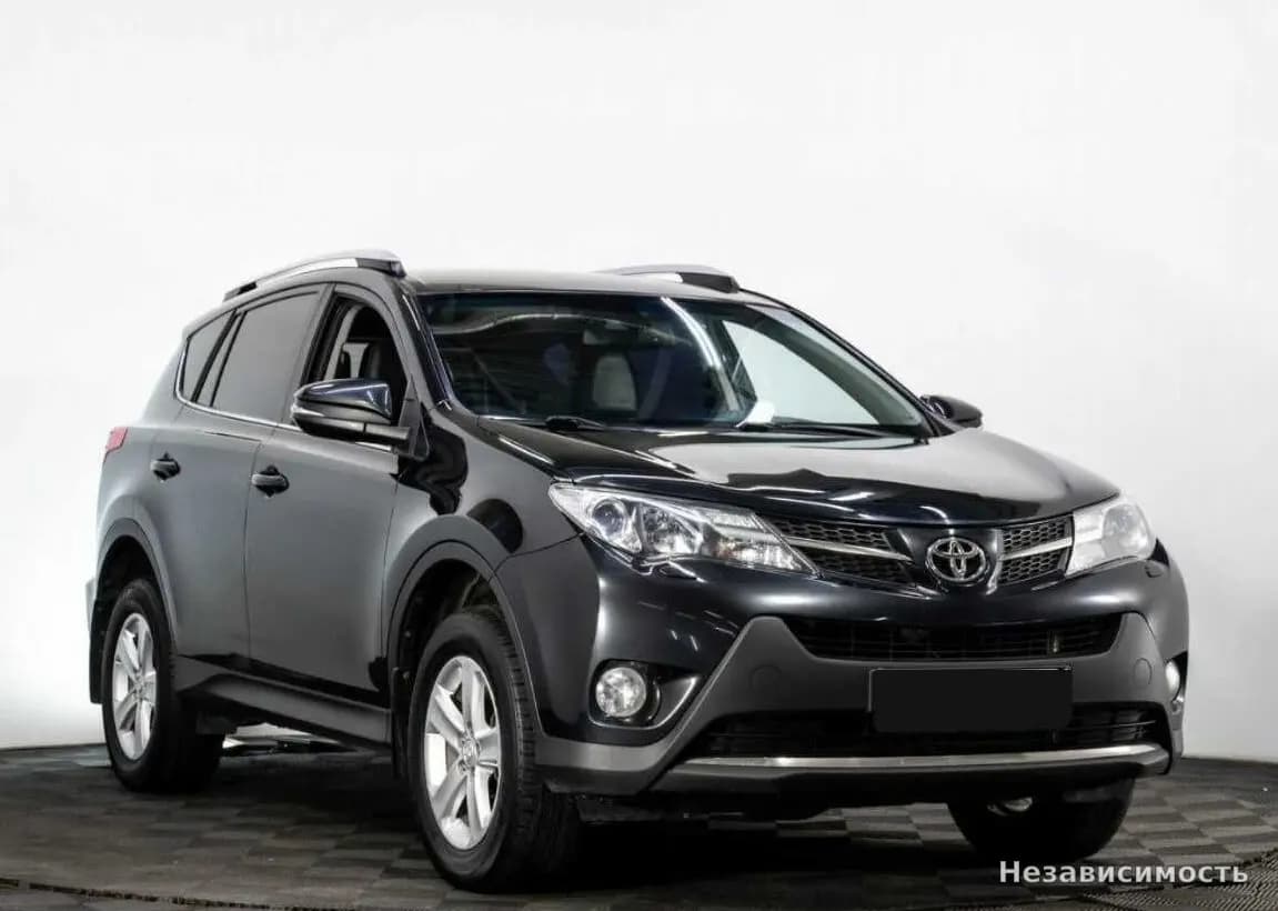 Toyota RAV4 VI (XA60) 2013 с пробегом — фото 3