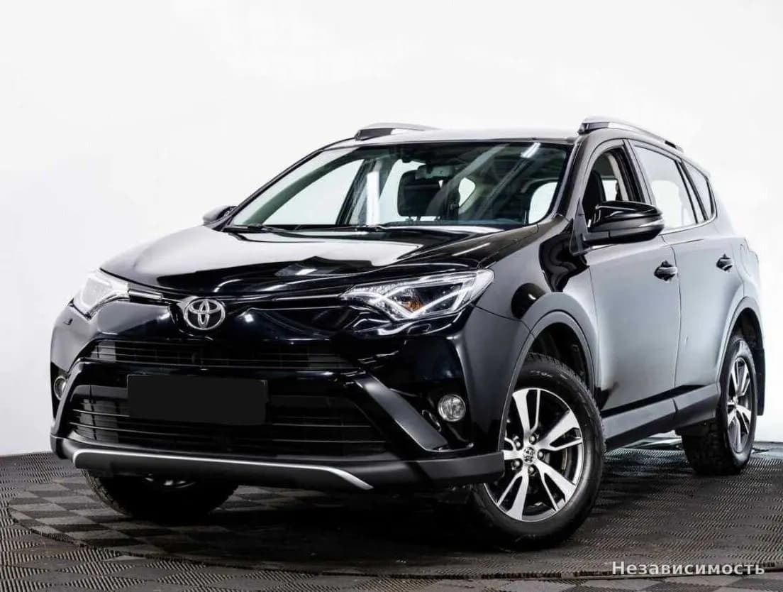 Toyota RAV4 VI (XA60), 2017 с пробегом