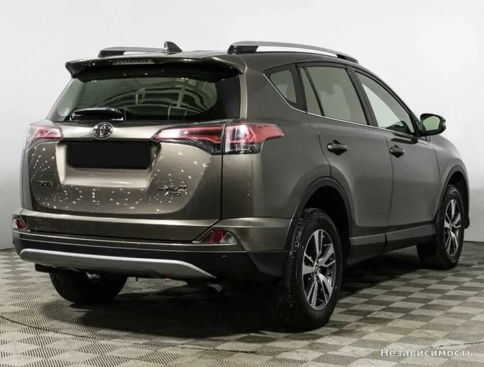 Toyota RAV4 VI (XA60) 2015 с пробегом — фото 5
