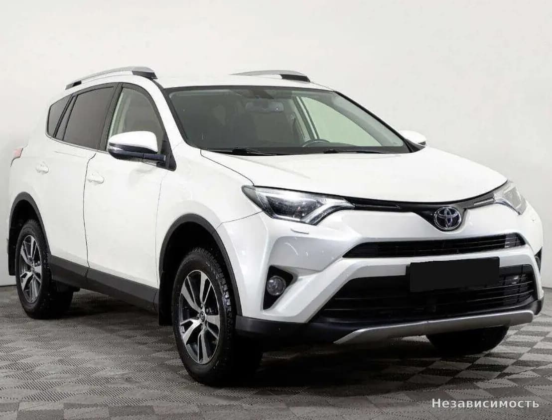 Toyota RAV4 VI (XA60) 2015 с пробегом — фото 3