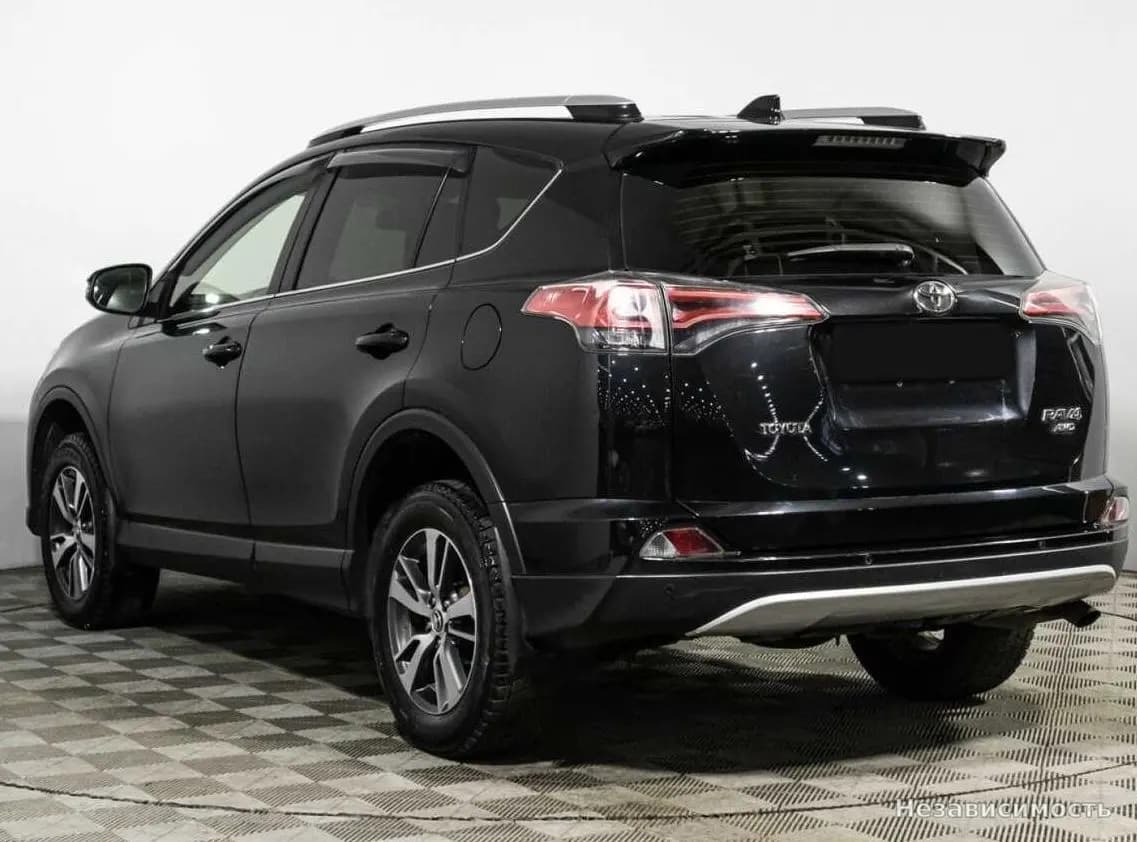 Toyota RAV4 VI (XA60) 2015 с пробегом — фото 7