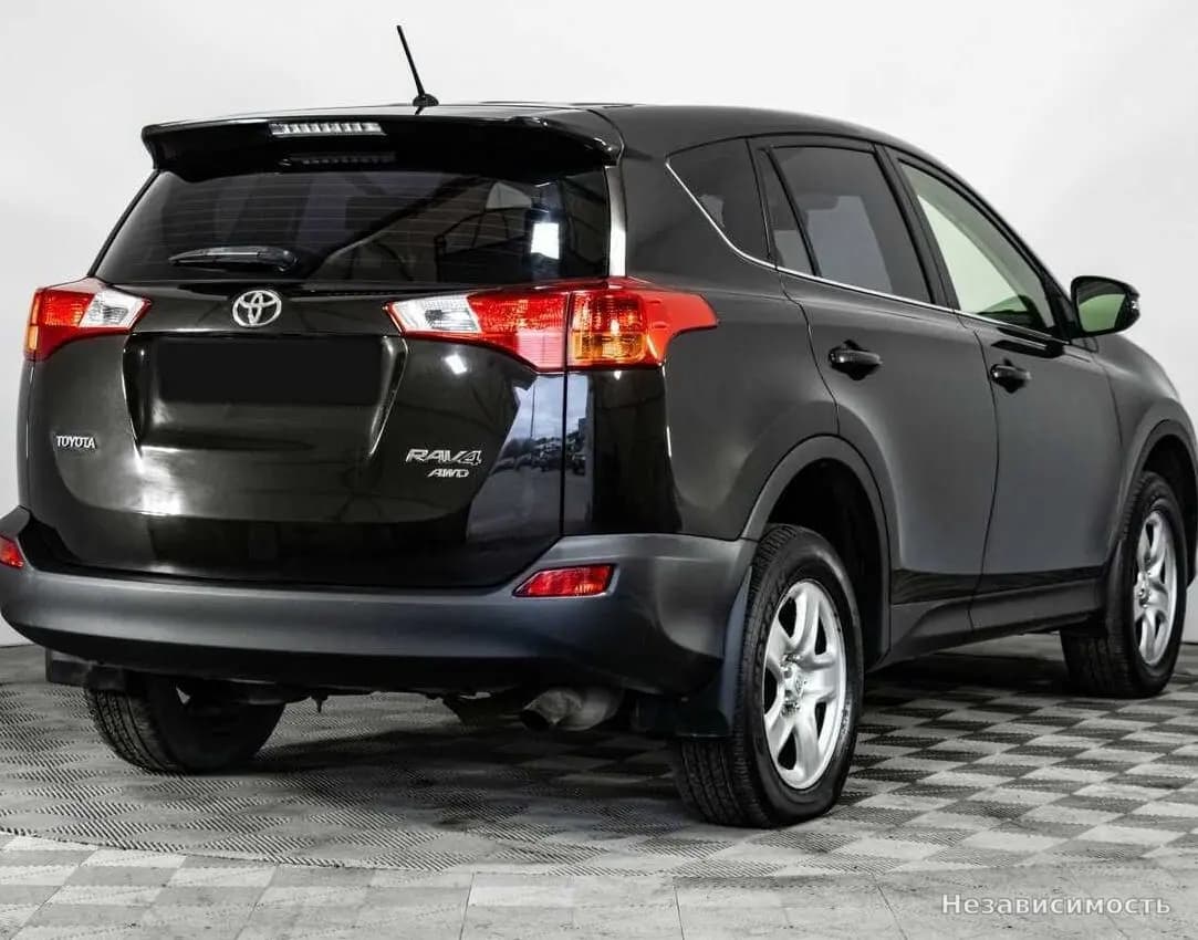 Toyota RAV4 VI (XA60) 2015 с пробегом — фото 4