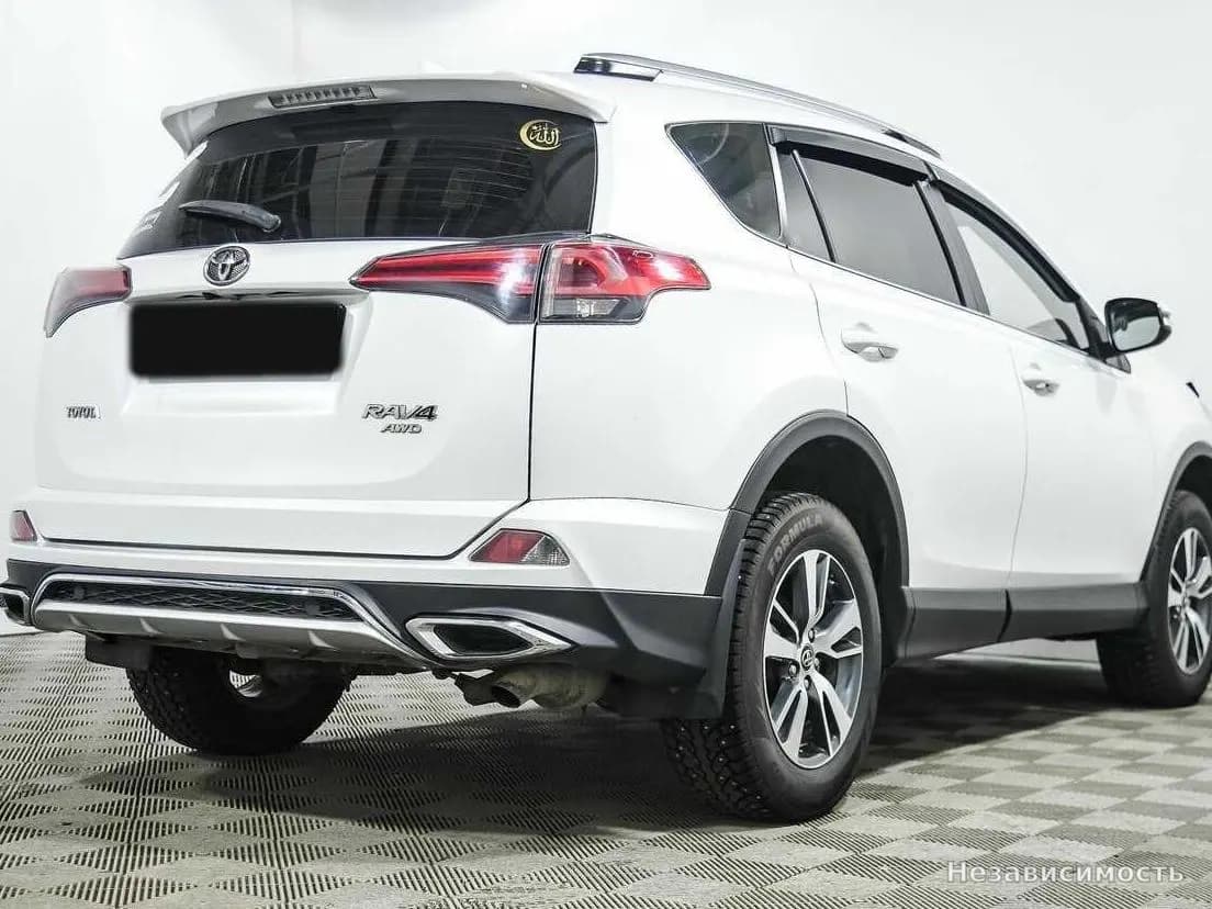 Toyota RAV4 VI (XA60) 2018 с пробегом — фото 4
