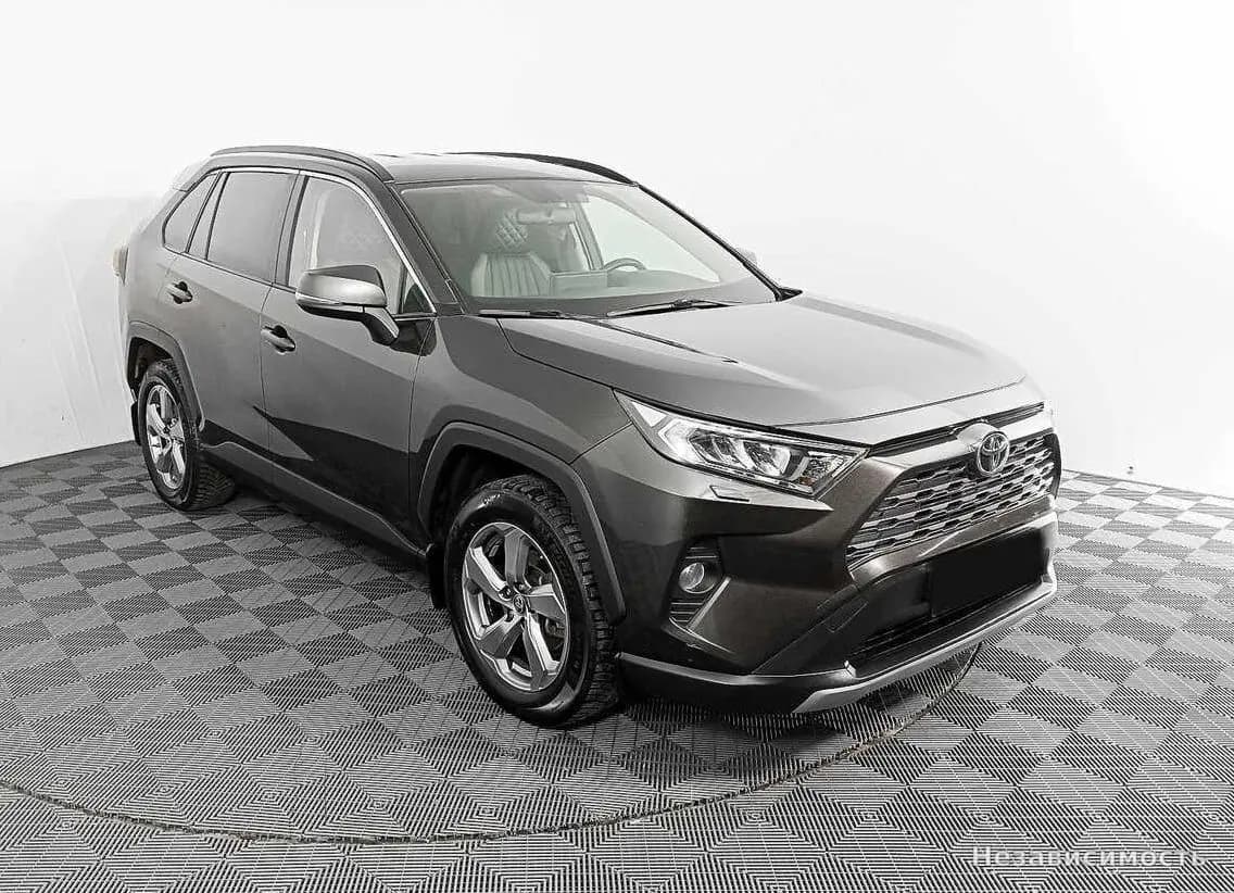 Toyota RAV4 VI (XA60) 2019 с пробегом — фото 3