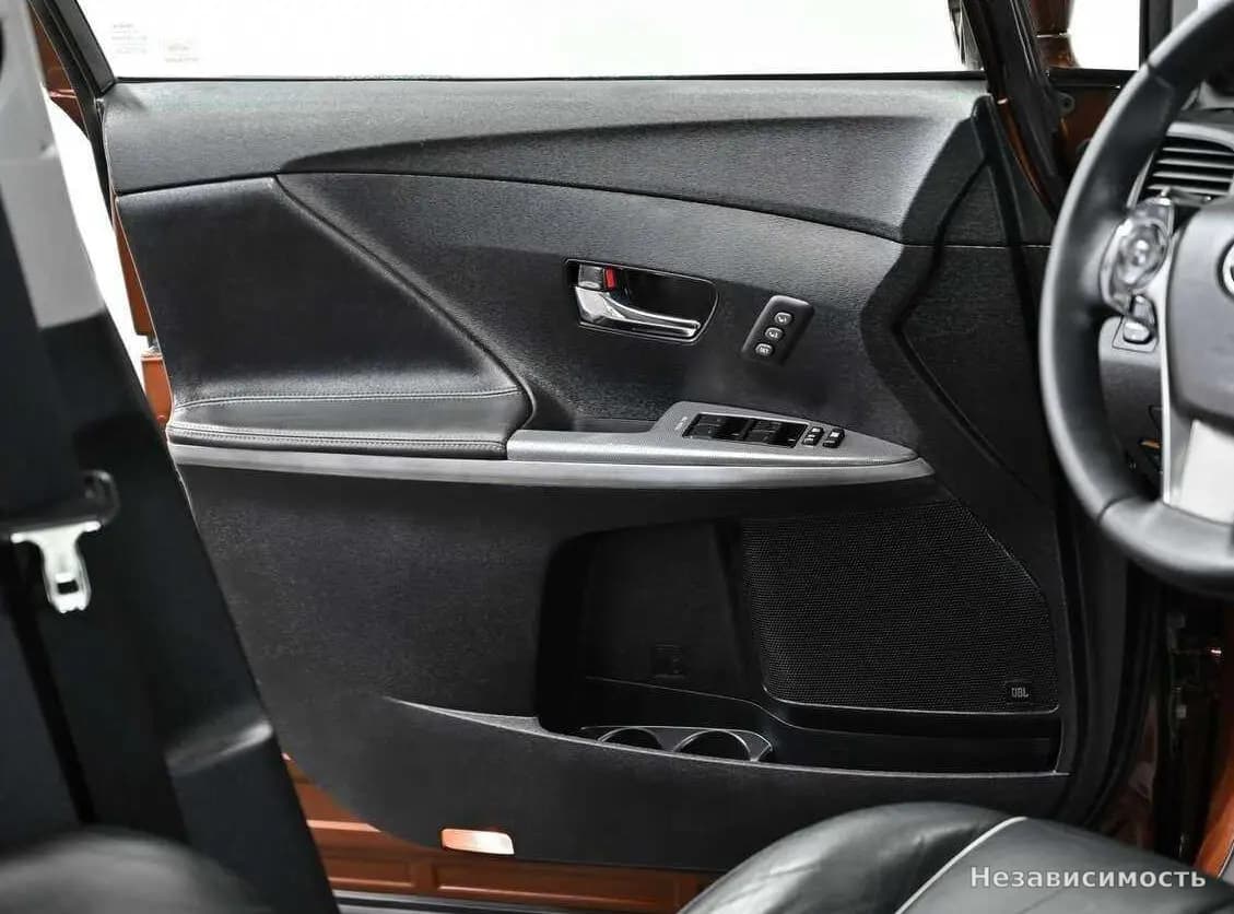 Toyota Venza 2014 с пробегом — фото 9