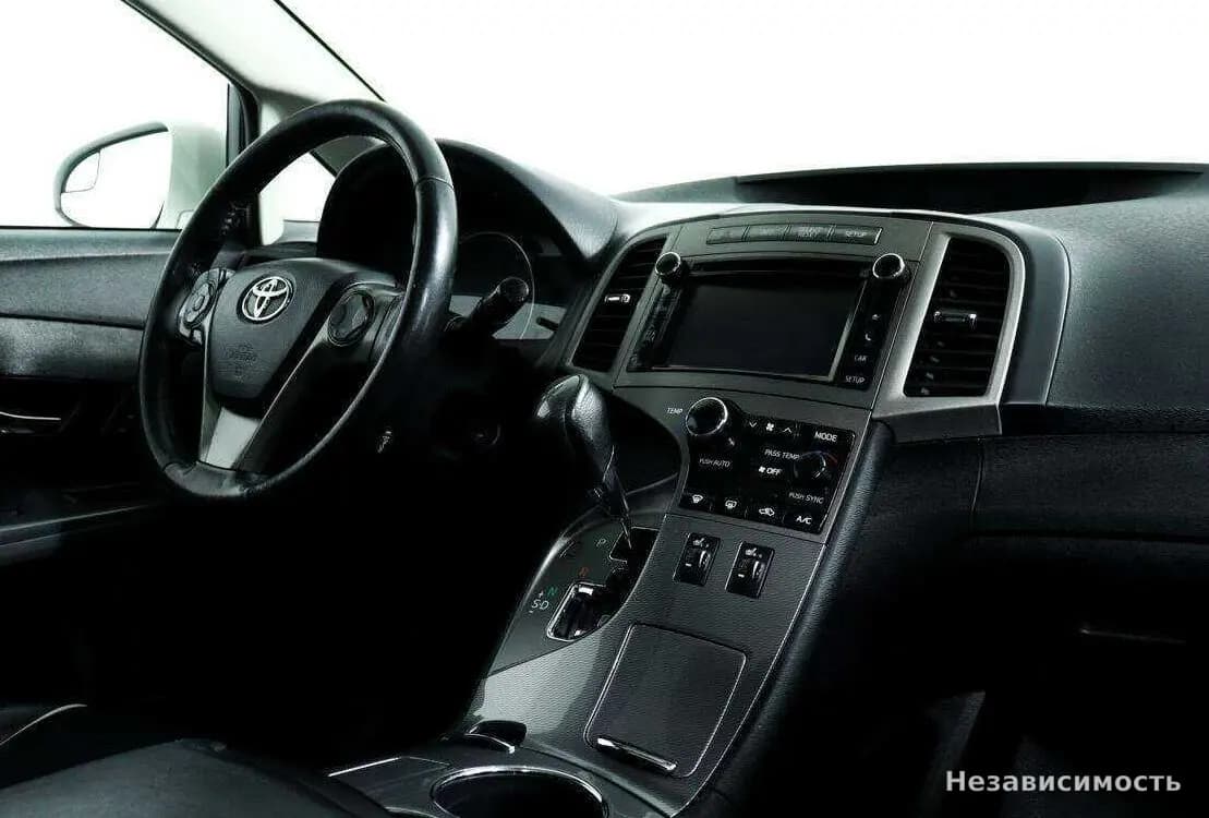 Toyota Venza 2013 с пробегом — фото 9