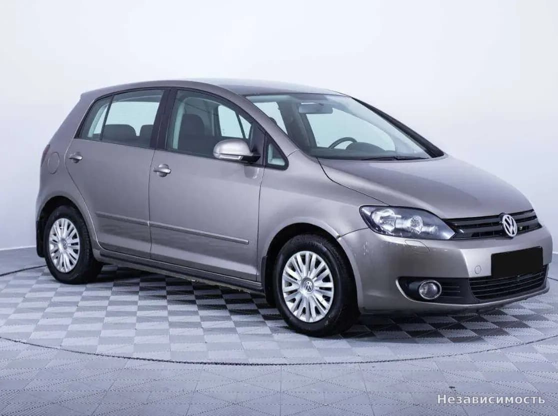 Volkswagen Golf Plus 2012 с пробегом — фото 3