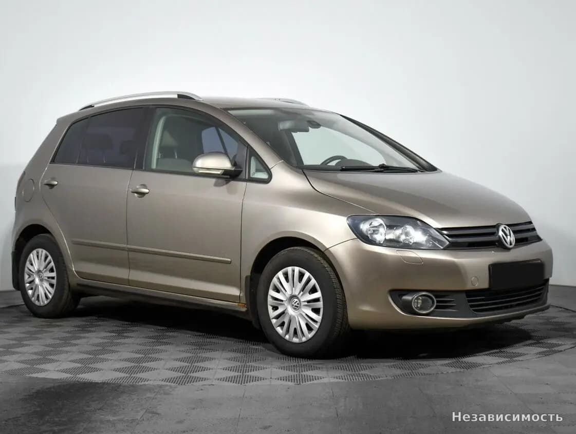 Volkswagen Golf Plus 2012 с пробегом — фото 3