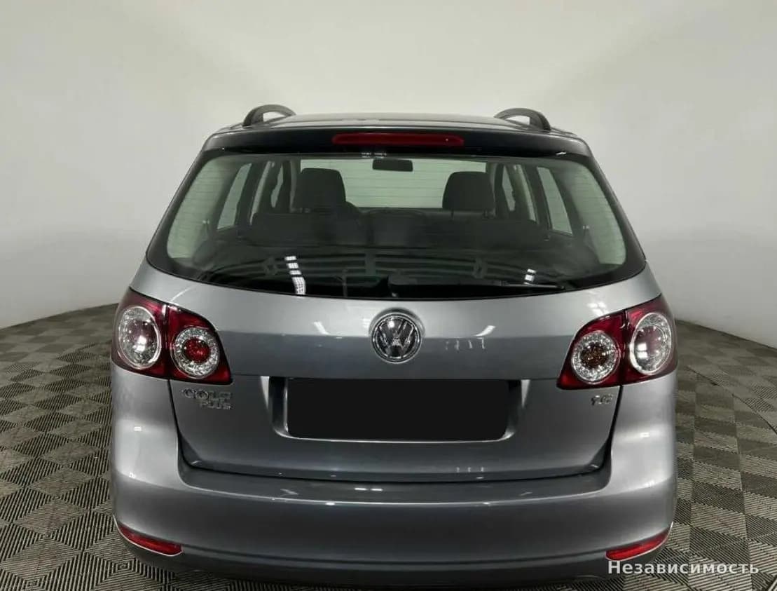 Volkswagen Golf Plus 2012 с пробегом — фото 3