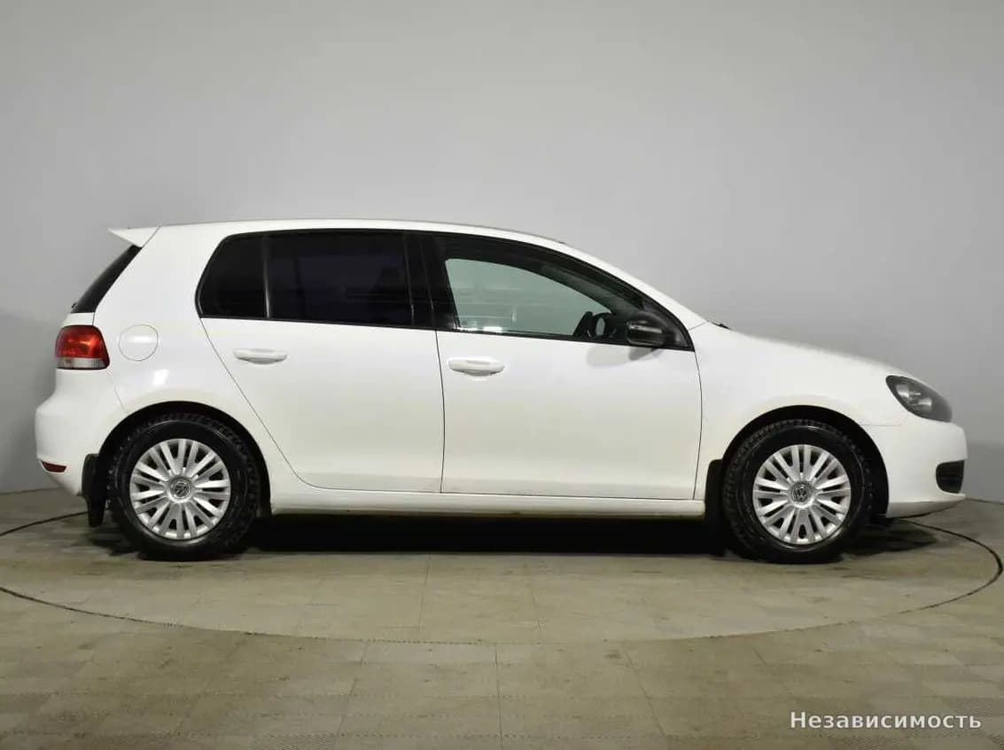 Volkswagen Golf 2012 с пробегом — фото 4