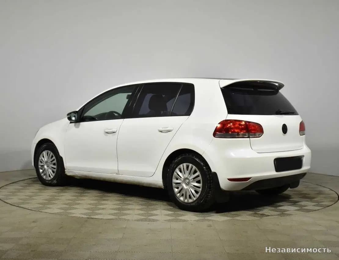 Volkswagen Golf 2012 с пробегом — фото 7