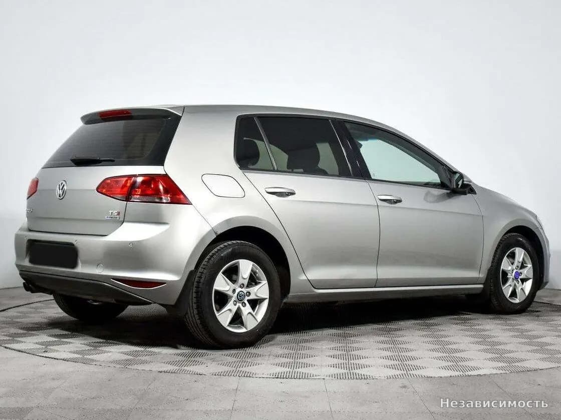 Volkswagen Golf 2013 с пробегом — фото 5