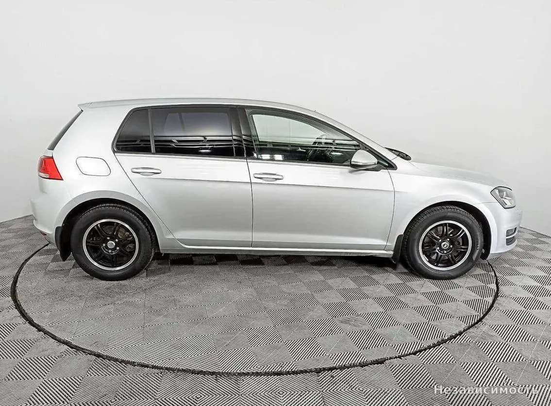 Volkswagen Golf 2013 с пробегом — фото 4