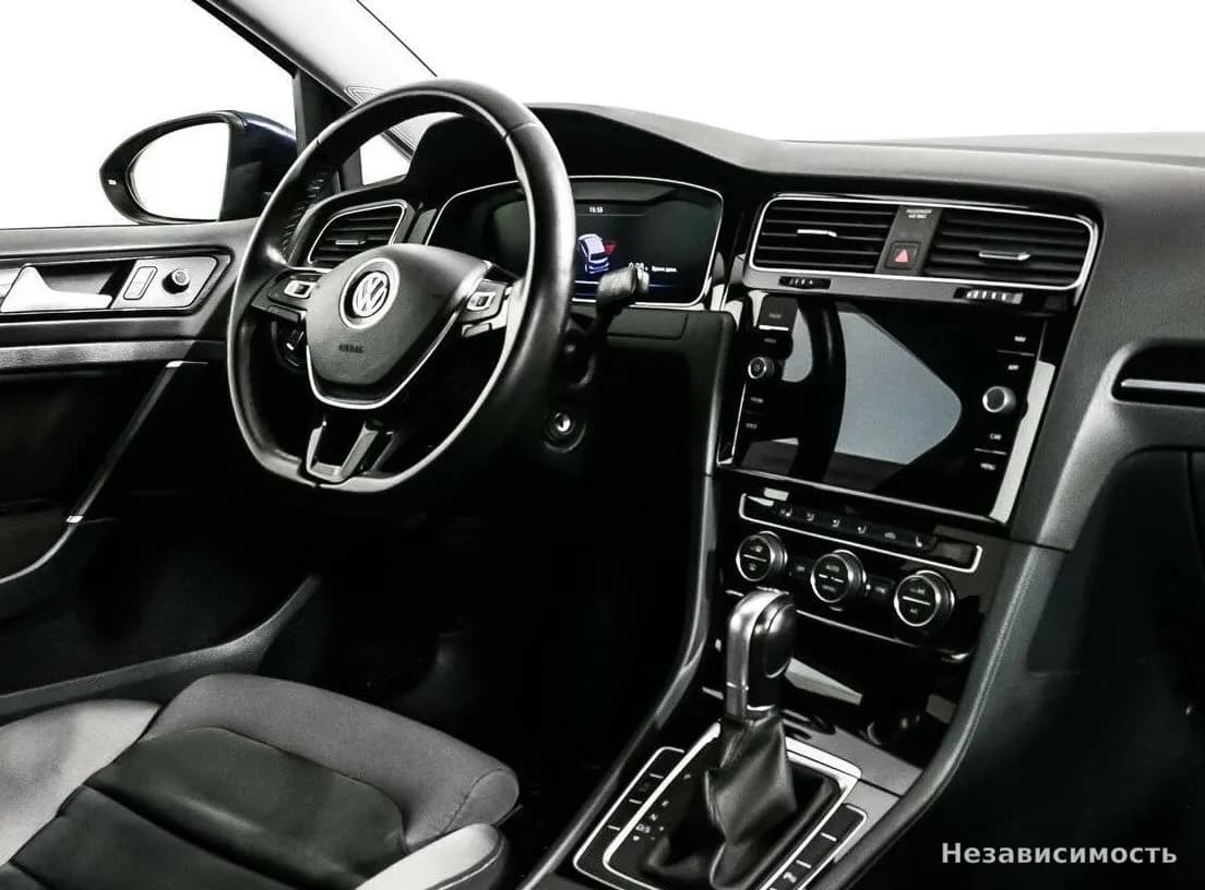 Volkswagen Golf 2018 с пробегом — фото 9