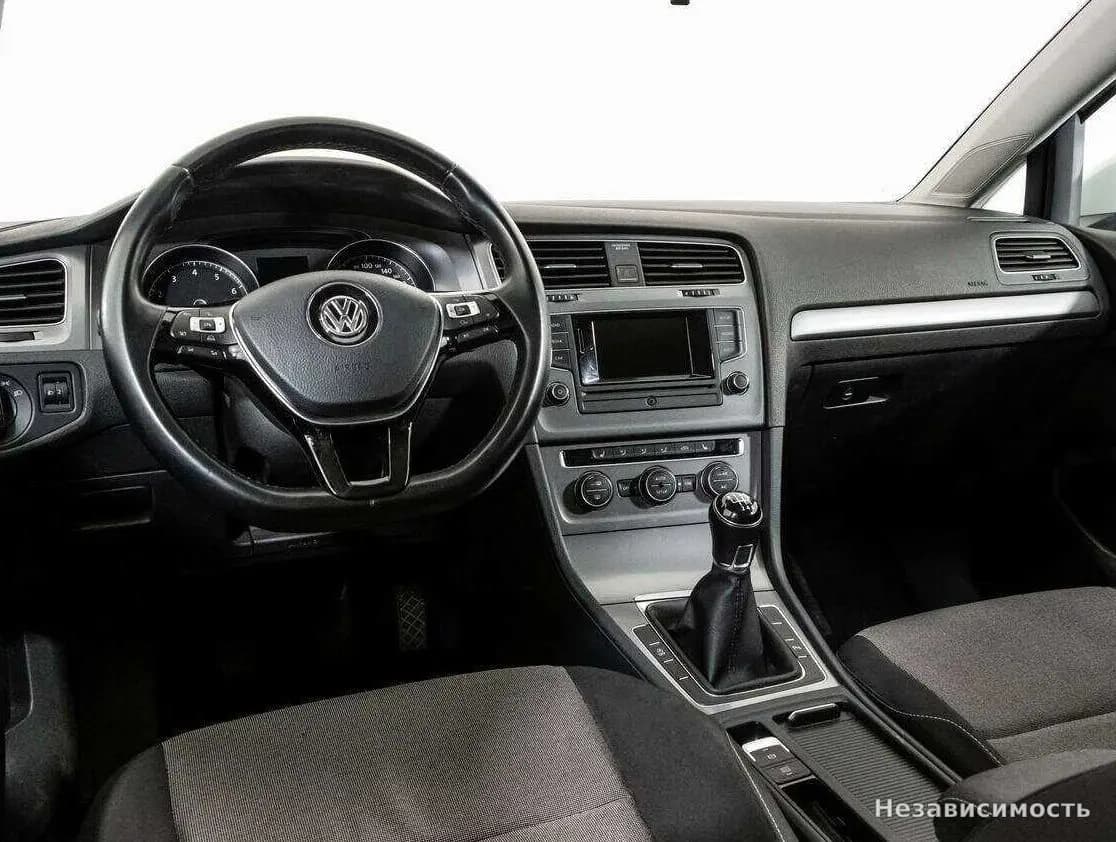 Volkswagen Golf 2014 с пробегом — фото 9