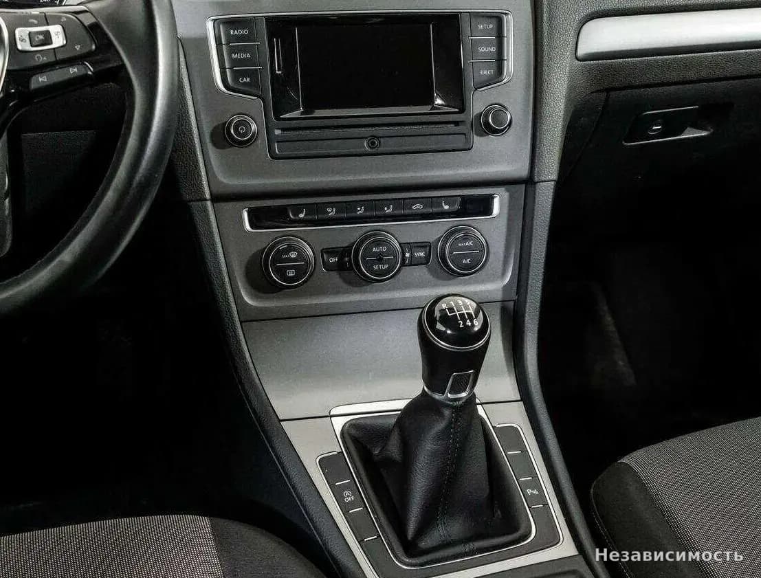 Volkswagen Golf 2014 с пробегом — фото 10