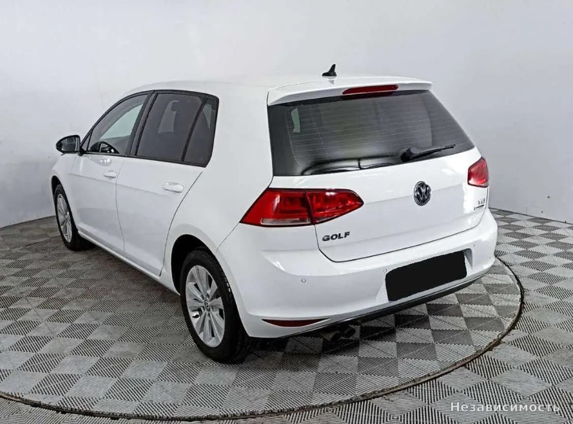 Volkswagen Golf 2014 с пробегом — фото 7