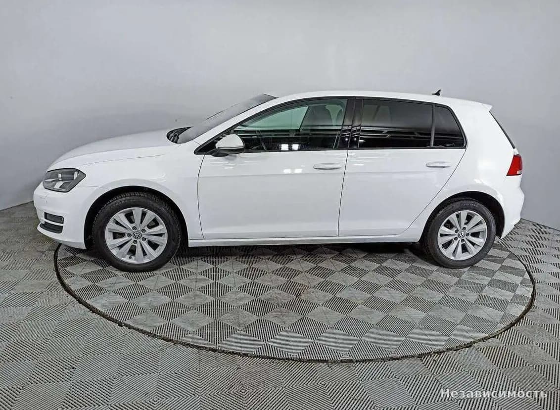 Volkswagen Golf 2014 с пробегом — фото 8
