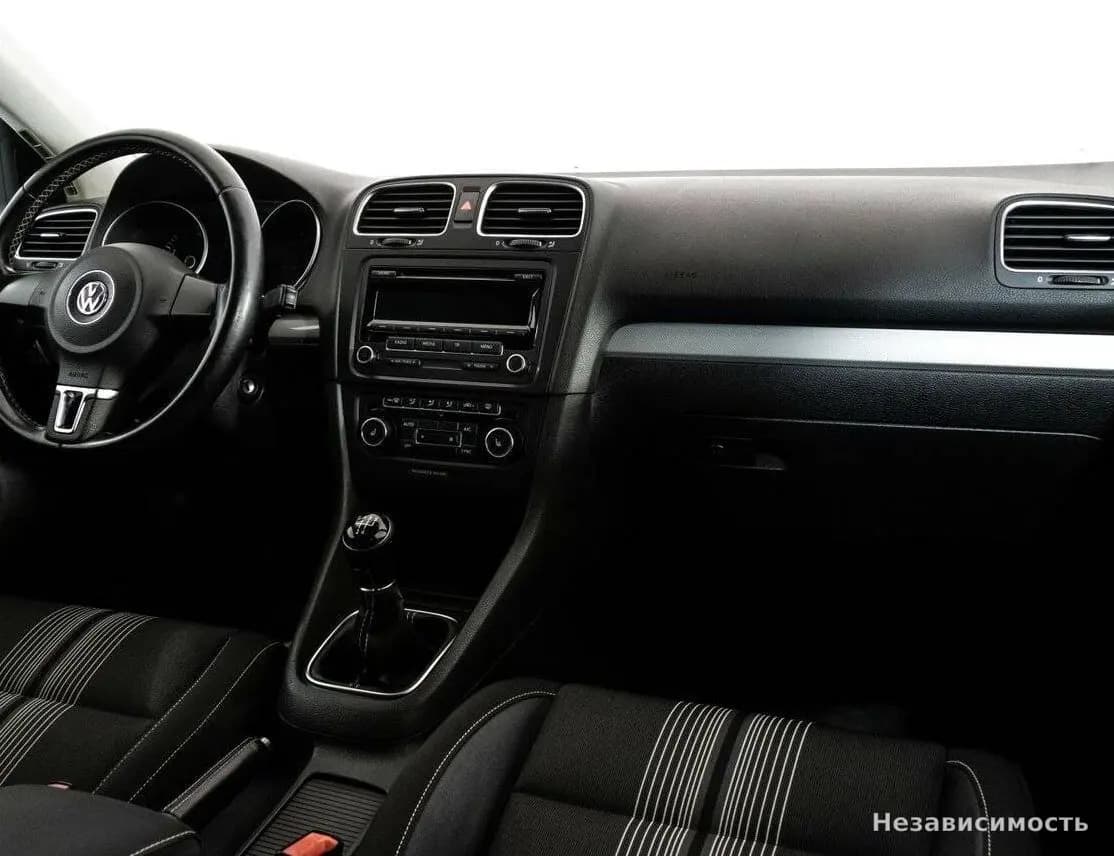 Volkswagen Golf 2012 с пробегом — фото 7