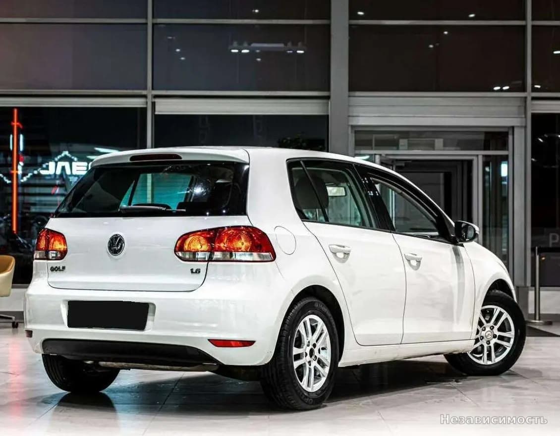Volkswagen Golf 2012 с пробегом — фото 3