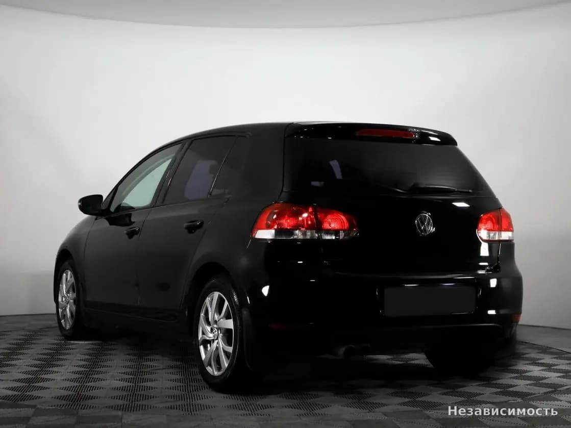 Volkswagen Golf 2012 с пробегом — фото 3