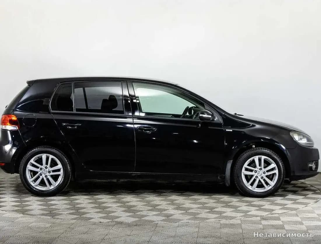 Volkswagen Golf 2012 с пробегом — фото 4