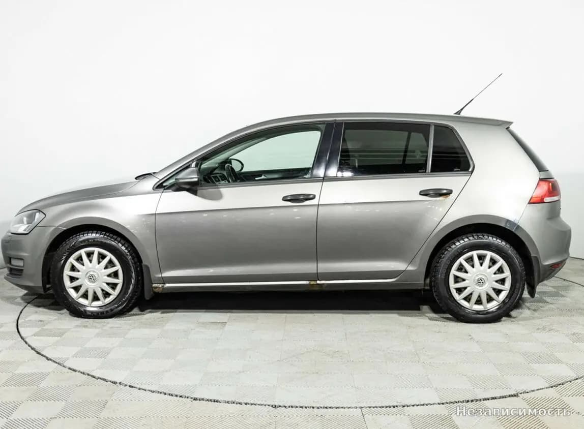 Volkswagen Golf 2013 с пробегом — фото 8