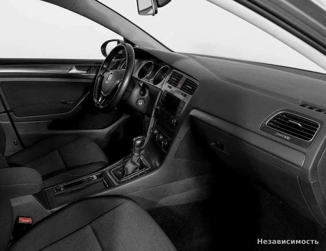 Volkswagen Golf 2013 с пробегом — фото 9