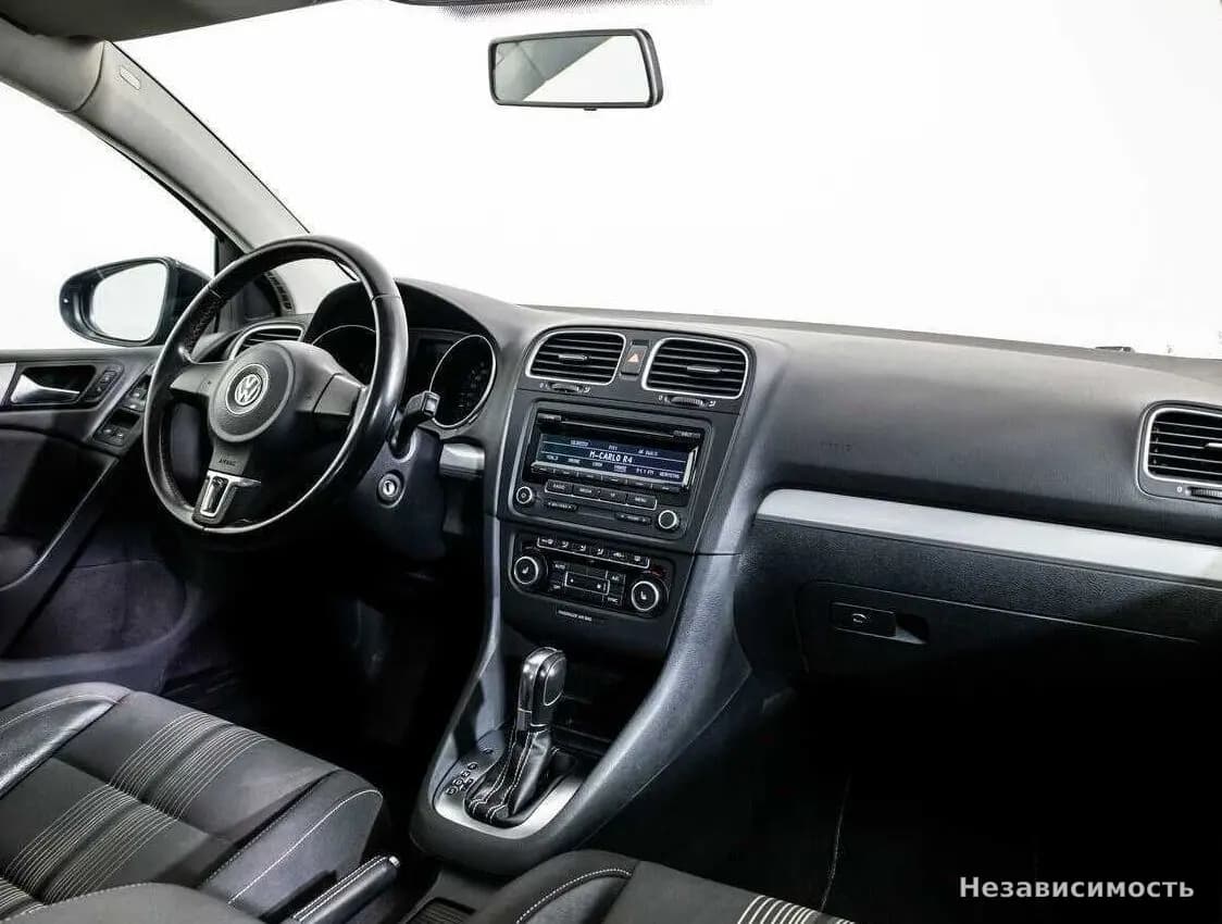 Volkswagen Golf 2012 с пробегом — фото 9