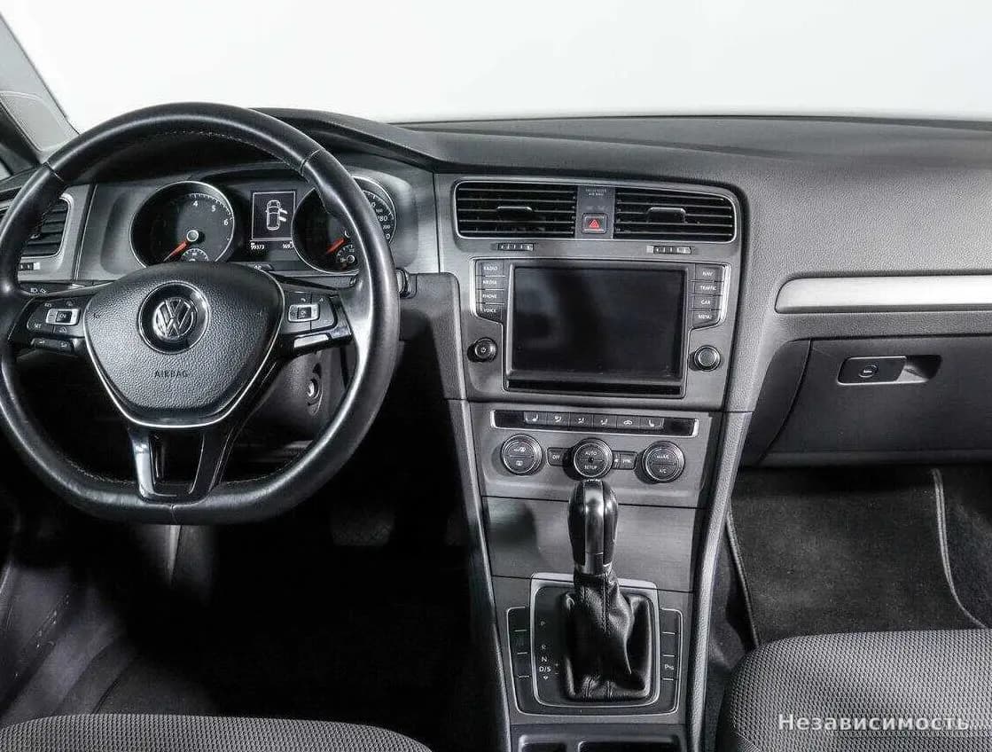 Volkswagen Golf 2013 с пробегом — фото 10