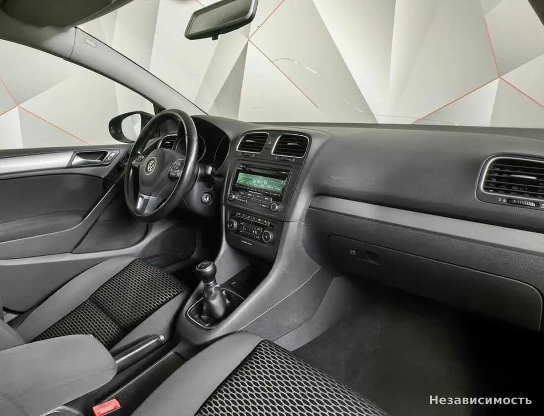 Volkswagen Golf 2012 с пробегом — фото 9